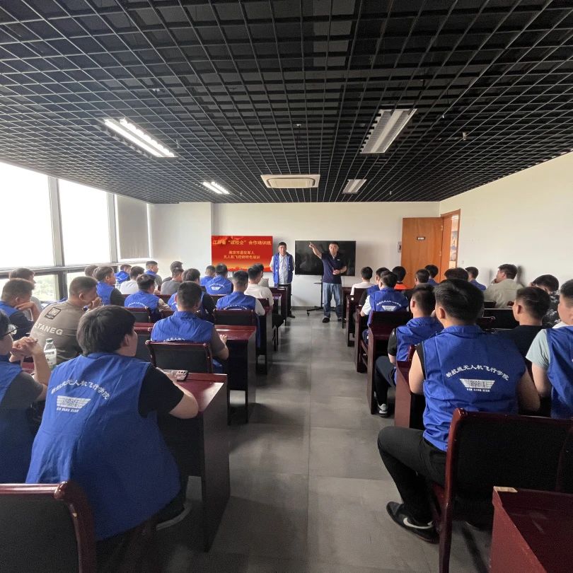 1751338393182020.jpg 1751338385341.jpg